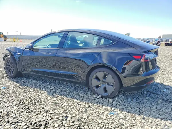 5YJ3E1EB3PF608007 2023 TESLA MODEL 3 - Image 2