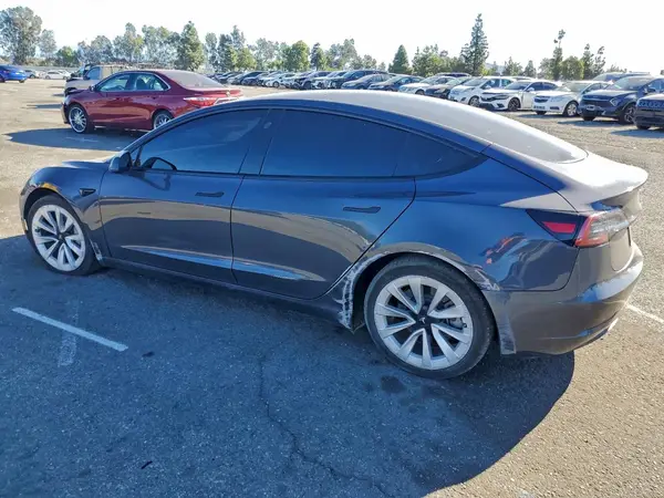 5YJ3E1EB3PF621596 2023 TESLA MODEL 3 - Image 2