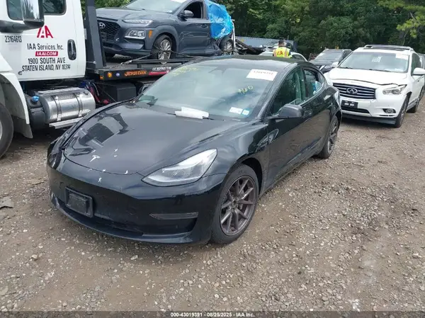 5YJ3E1EB3PF629858 2023 TESLA MODEL 3 - Image 2