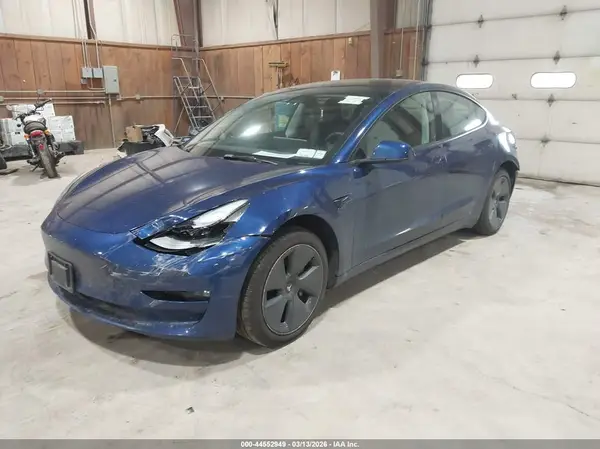 5YJ3E1EB3PF633425 2023 TESLA MODEL 3 - Image 2