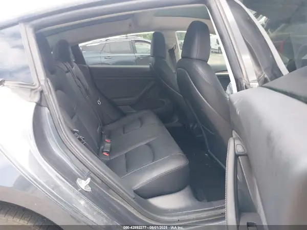 5YJ3E1EB3PF633554 2023 TESLA MODEL 3 - Image 8