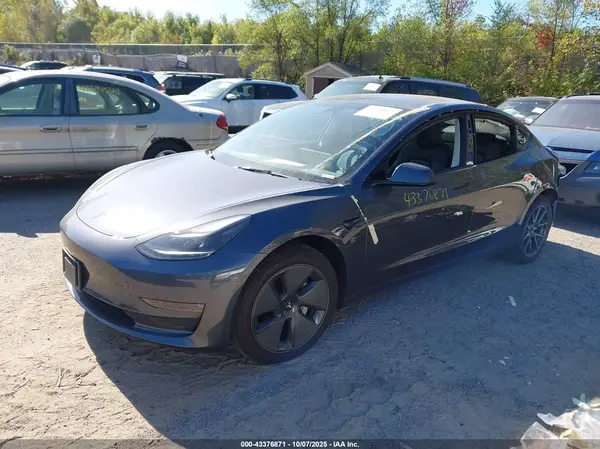 5YJ3E1EB3PF701531 2023 TESLA MODEL 3 - Image 2