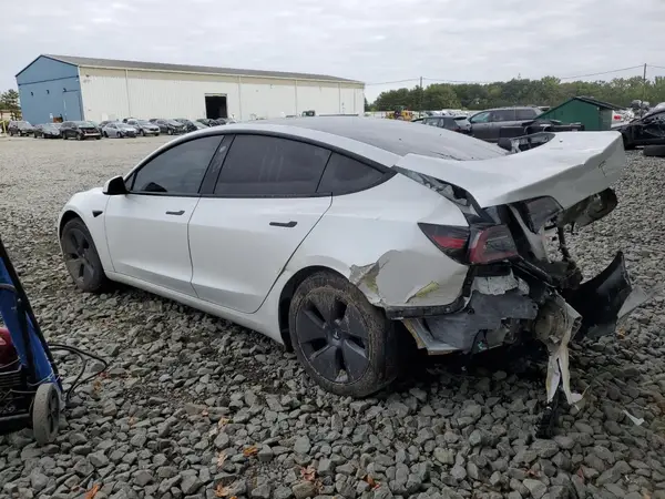 5YJ3E1EB3PF715767 2023 TESLA MODEL 3 - Image 2