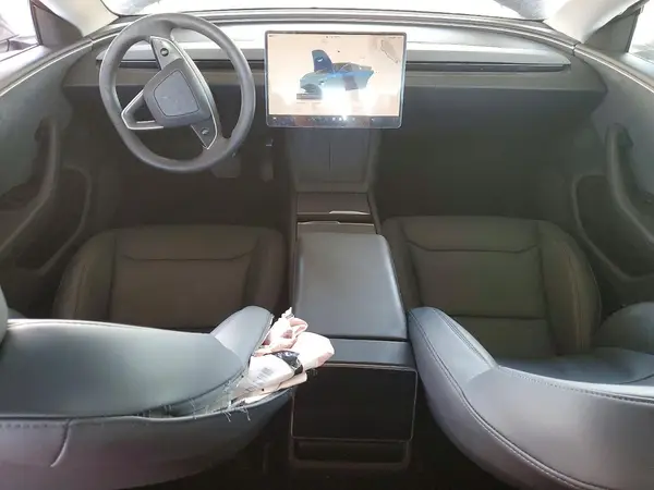 5YJ3E1EB3RF729297 2024 TESLA MODEL 3 - Image 8