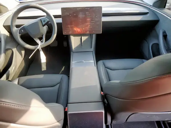 5YJ3E1EB3RF730191 2024 TESLA MODEL 3 - Image 8
