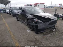 5YJ3E1EB3RF734533 2024 TESLA MODEL 3