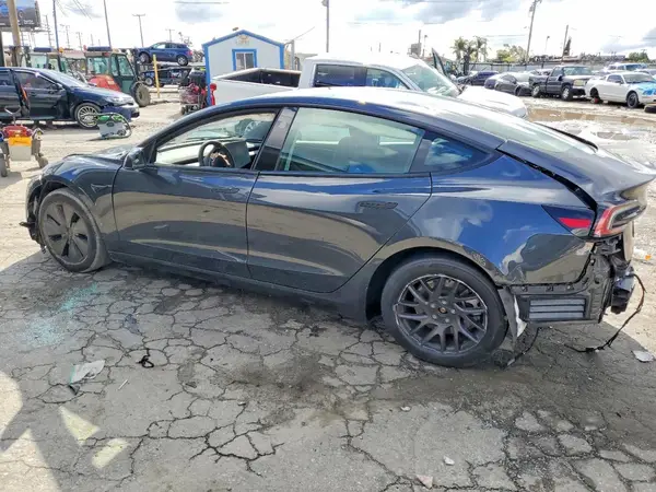 5YJ3E1EB3RF735021 2024 TESLA MODEL 3 - Image 2