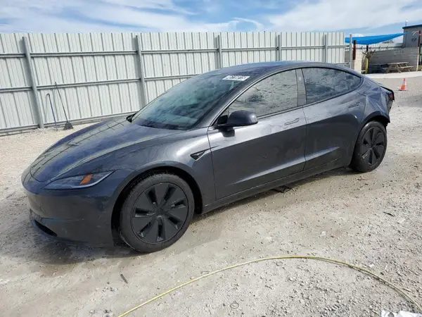 5YJ3E1EB3RF741286 2024 TESLA MODEL 3 - Image 1