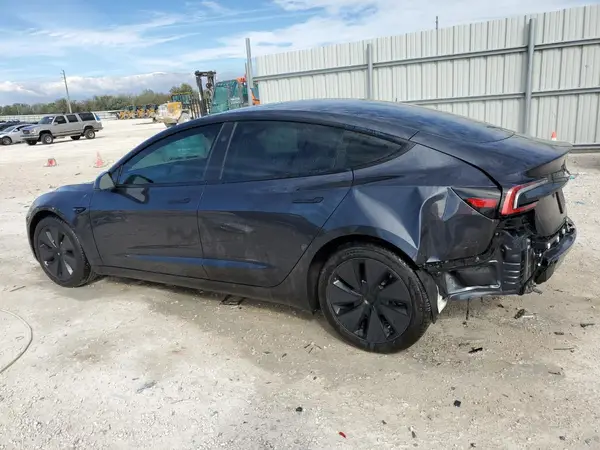 5YJ3E1EB3RF741286 2024 TESLA MODEL 3 - Image 2