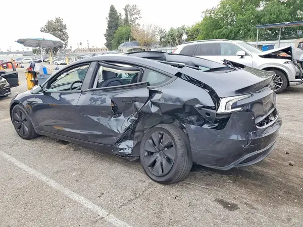 5YJ3E1EB3RF741515 2024 TESLA MODEL 3 - Image 2