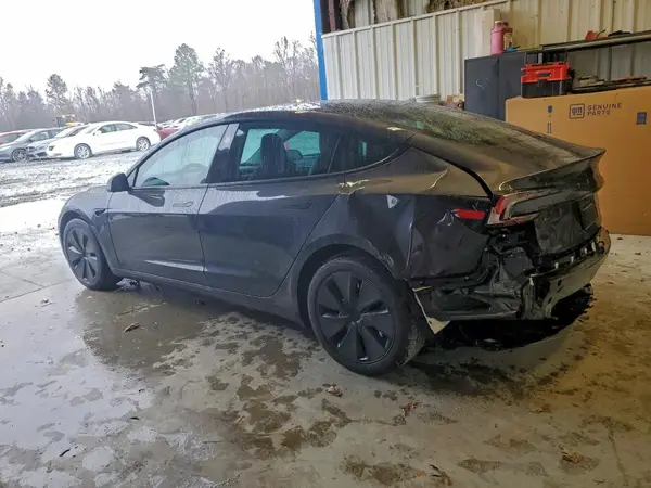 5YJ3E1EB3RF743555 2024 TESLA MODEL 3 - Image 2