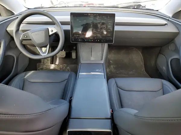 5YJ3E1EB3RF754698 2024 TESLA MODEL 3 - Image 8
