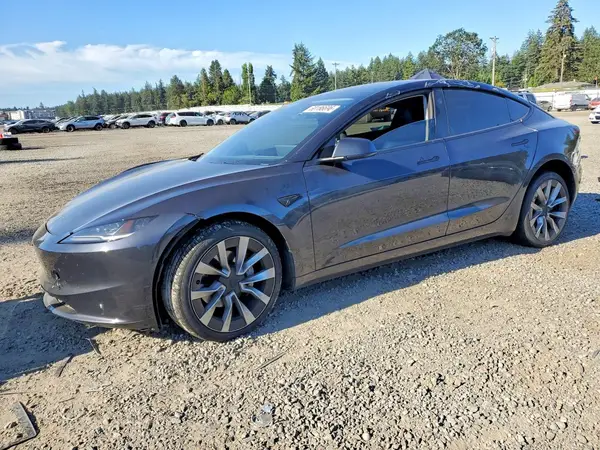 5YJ3E1EB3RF787345 2024 TESLA MODEL 3 - Image 1