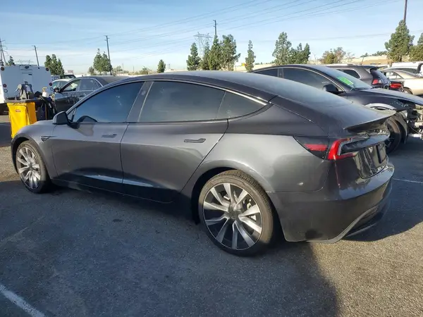 5YJ3E1EB3RF793517 2024 TESLA MODEL 3 - Image 2