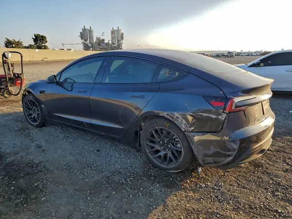 5YJ3E1EB3RF794571 2024 TESLA MODEL 3 - Image 2