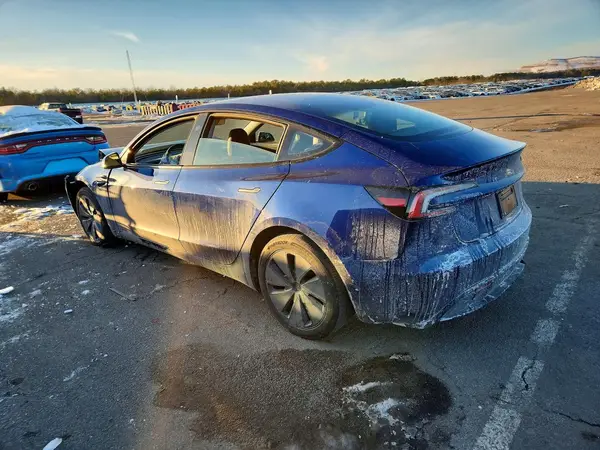 5YJ3E1EB3RF795848 2024 TESLA MODEL 3 - Image 2