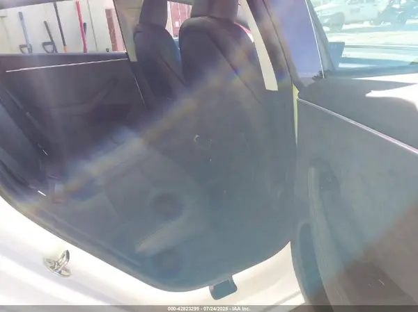 5YJ3E1EB3RF797440 2024 TESLA MODEL 3 - Image 8