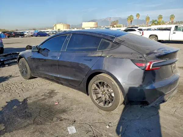 5YJ3E1EB3RF798541 2024 TESLA MODEL 3 - Image 2