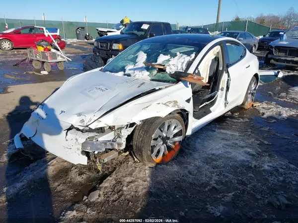 5YJ3E1EB3RF799432 2024 TESLA MODEL 3 - Image 2