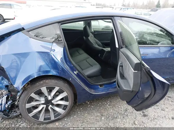 5YJ3E1EB3RF816178 2024 TESLA MODEL 3 - Image 8