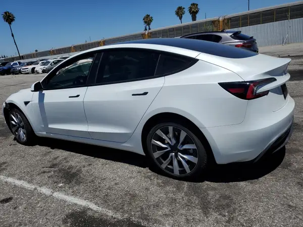 5YJ3E1EB3RF827780 2024 TESLA MODEL 3 - Image 2