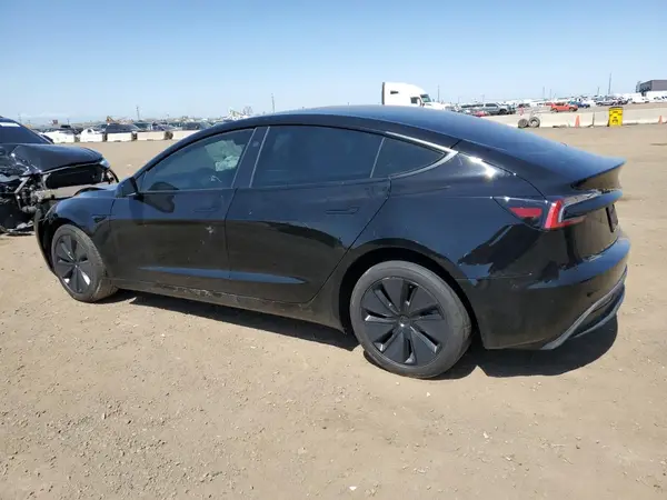 5YJ3E1EB3RF833501 2024 TESLA MODEL 3 - Image 2