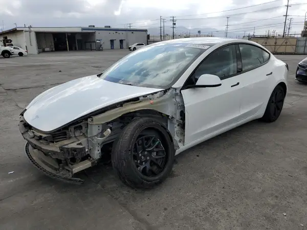 5YJ3E1EB3RF849875 2024 TESLA MODEL 3 - Image 1
