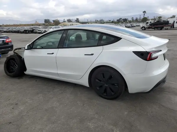 5YJ3E1EB3RF849875 2024 TESLA MODEL 3 - Image 2