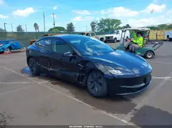 5YJ3E1EB3SF049079 2025 TESLA MODEL 3