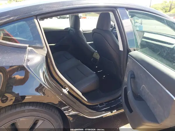 5YJ3E1EB3SF049079 2025 TESLA MODEL 3 - Image 8