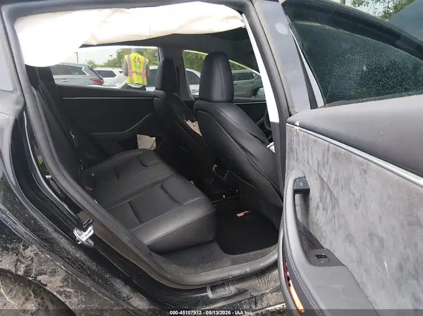5YJ3E1EB3SF884339 2025 TESLA MODEL 3 - Image 8