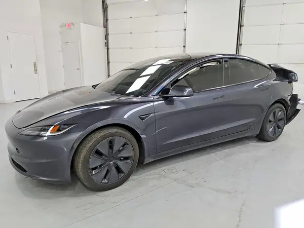 5YJ3E1EB3SF884650 2025 TESLA MODEL 3 - Image 1