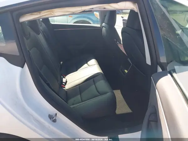 5YJ3E1EB3SF885328 2025 TESLA MODEL 3 - Image 8