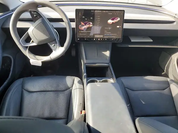 5YJ3E1EB3SF885636 2025 TESLA MODEL 3 - Image 8