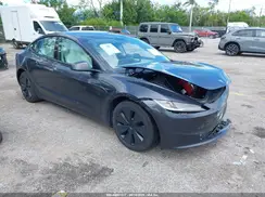 5YJ3E1EB3SF903018 2025 TESLA MODEL 3