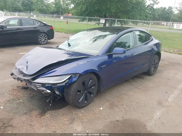 5YJ3E1EB3SF914603 2025 TESLA MODEL 3 - Image 2