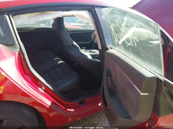 5YJ3E1EB3SF915167 2025 TESLA MODEL 3 - Image 8