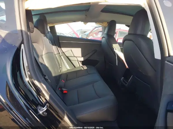 5YJ3E1EB3SF926394 2025 TESLA MODEL 3 - Image 8