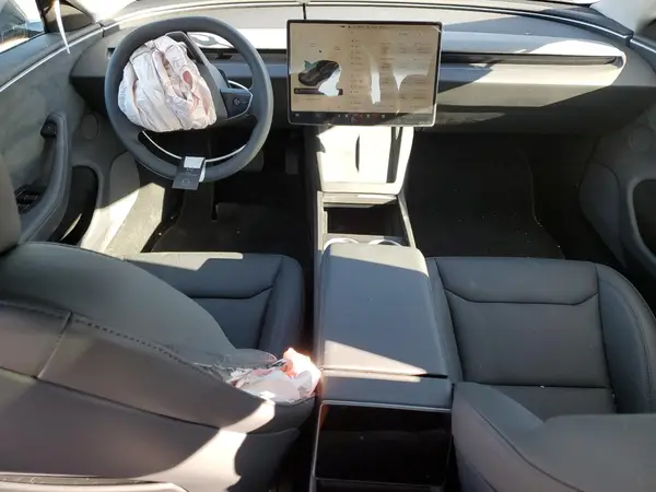 5YJ3E1EB3SF926749 2025 TESLA MODEL 3 - Image 8