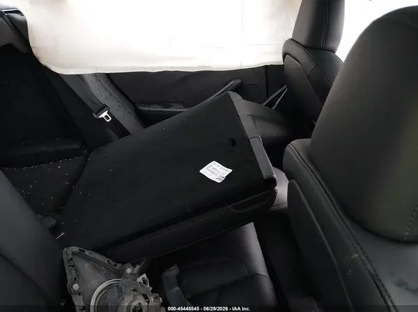 5YJ3E1EB3SF932695 2025 TESLA MODEL 3 - Image 8