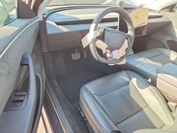 5YJ3E1EB3SF968628 2025 TESLA MODEL 3 - Image 8