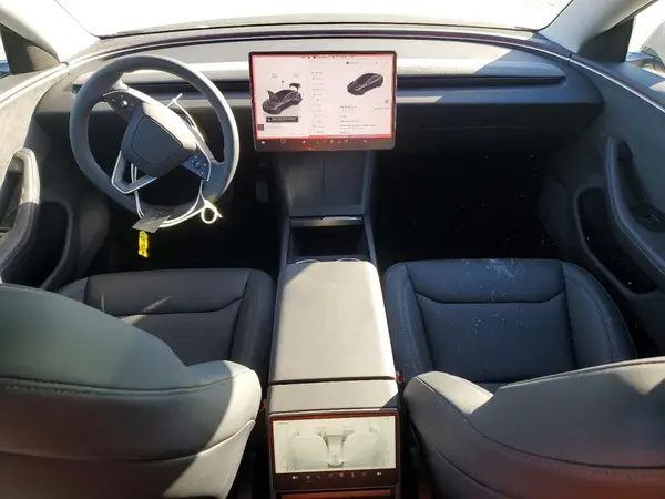 5YJ3E1EB3SF985901 2025 TESLA MODEL 3 - Image 8