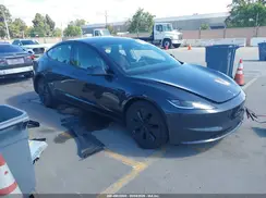 5YJ3E1EB3SF997241 2025 TESLA MODEL 3