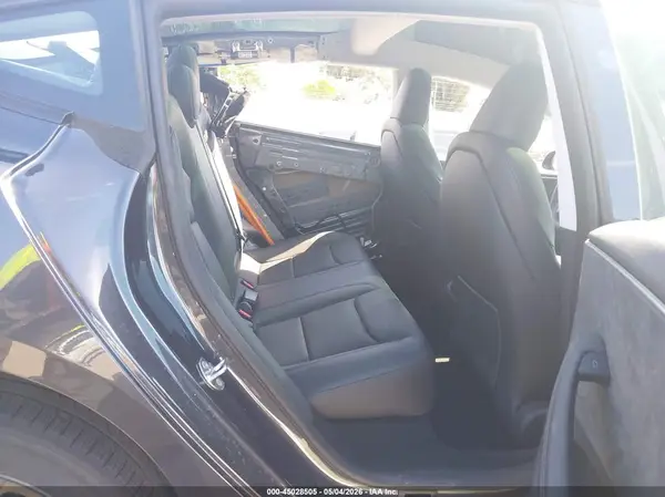 5YJ3E1EB3SF997241 2025 TESLA MODEL 3 - Image 8