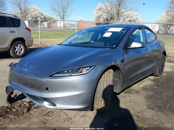 5YJ3E1EB3SF997790 2025 TESLA MODEL 3 - Image 2