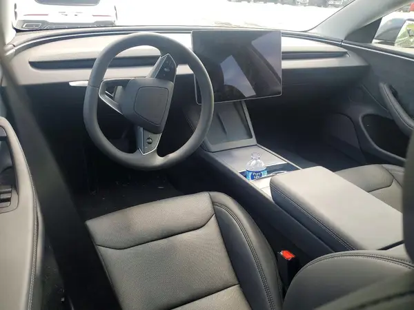 5YJ3E1EB3TF116782 2026 TESLA MODEL 3 - Image 8