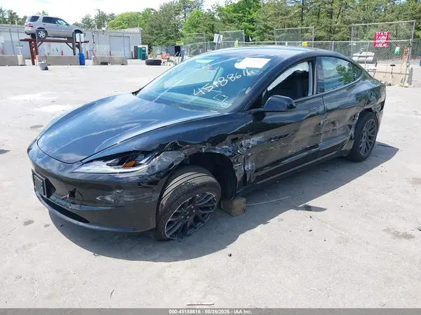5YJ3E1EB3TF118094 2026 TESLA MODEL 3 - Image 2