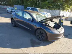 5YJ3E1EB3TF128561 2026 TESLA MODEL 3