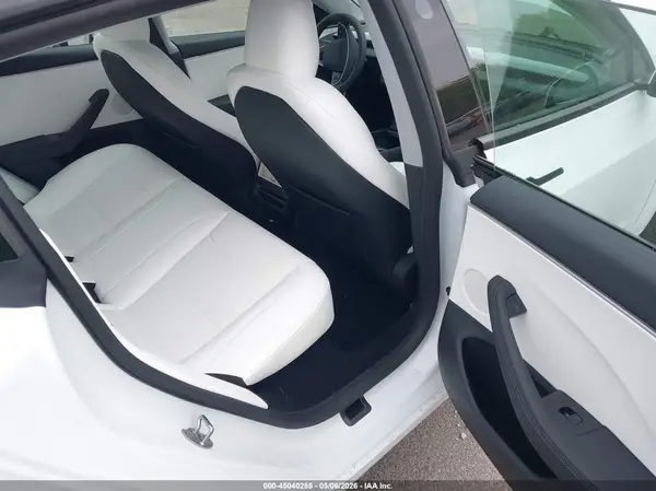 5YJ3E1EB3TF130116 2026 TESLA MODEL 3 - Image 8