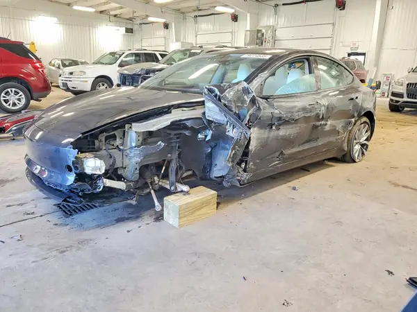 5YJ3E1EB3TF131251 2026 TESLA MODEL 3 - Image 1